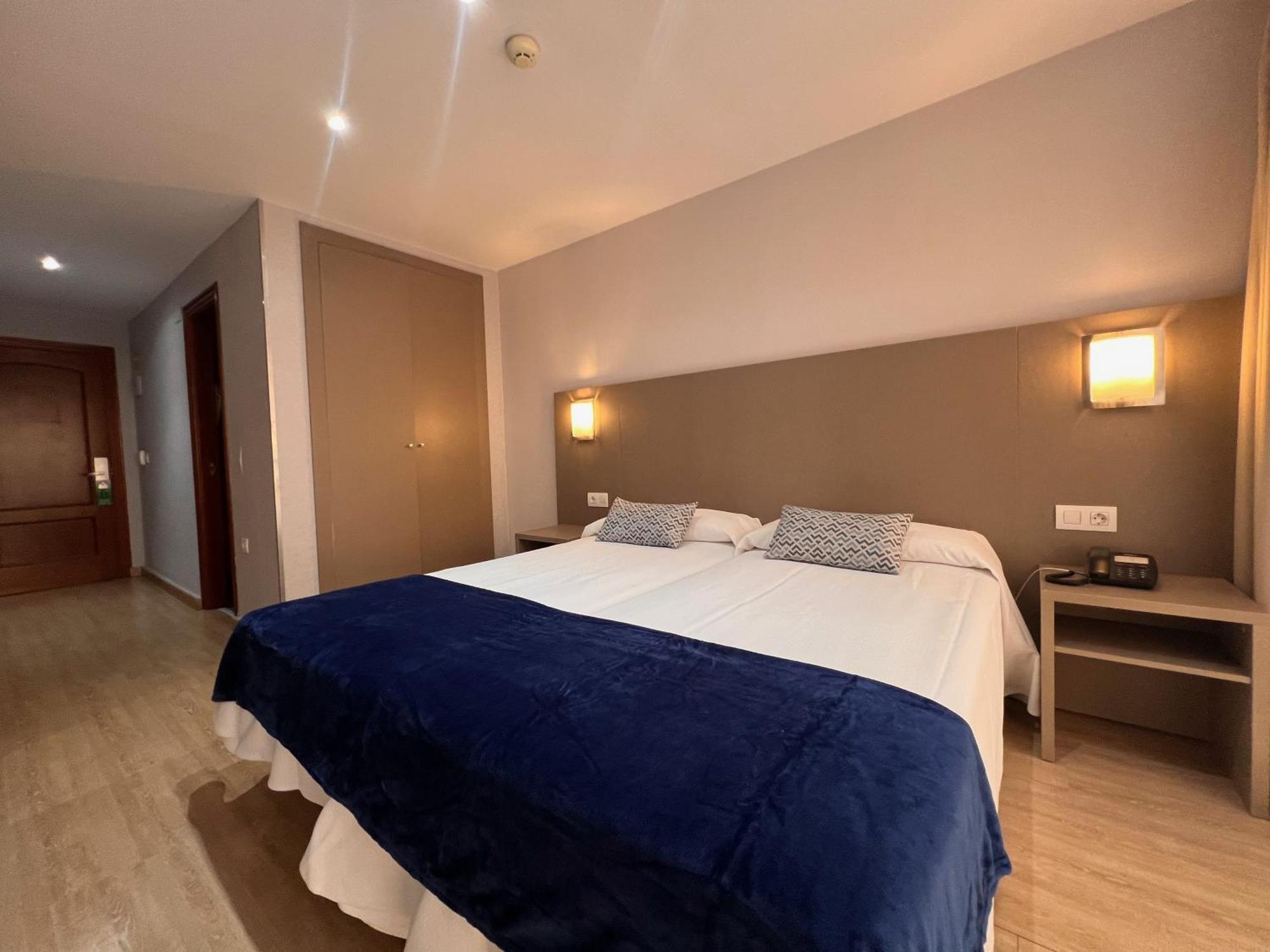 Hotel Montesol เบนิดอร์ม ภายนอก รูปภาพ