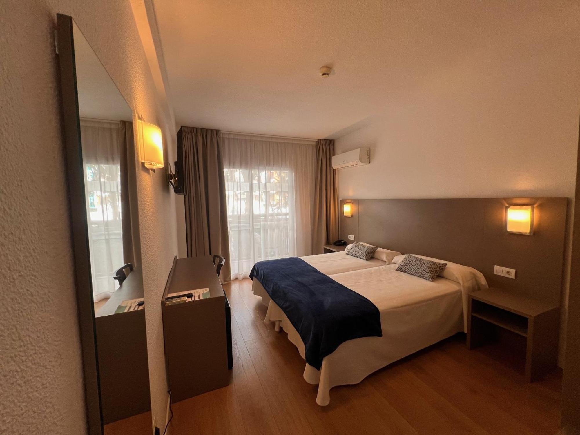 Hotel Montesol เบนิดอร์ม ภายนอก รูปภาพ